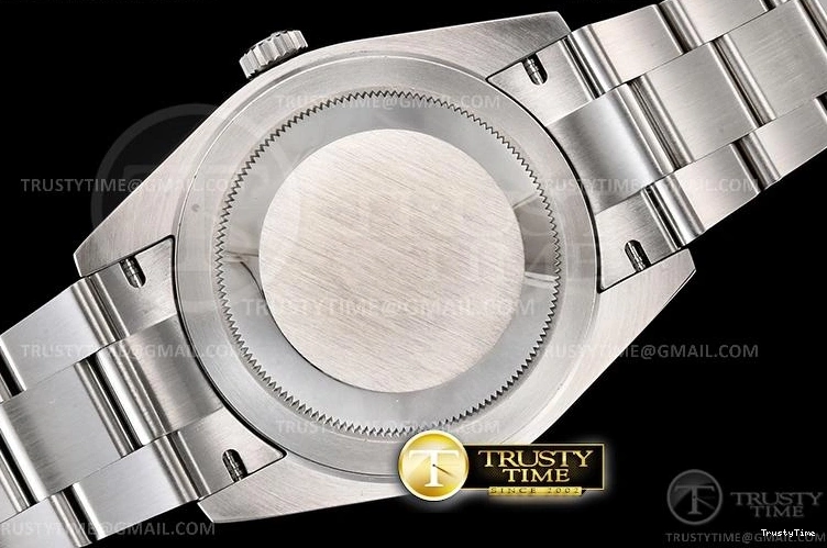 1102 ComfortFit R2DJ0257A – DJ2 41mm 658